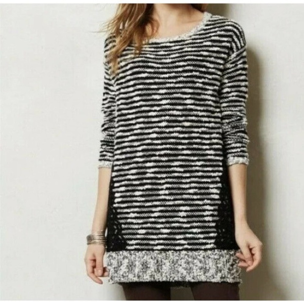 Moth Anthropologie Stacatto Tunic Sweater Striped Black White Cozy Career Size M